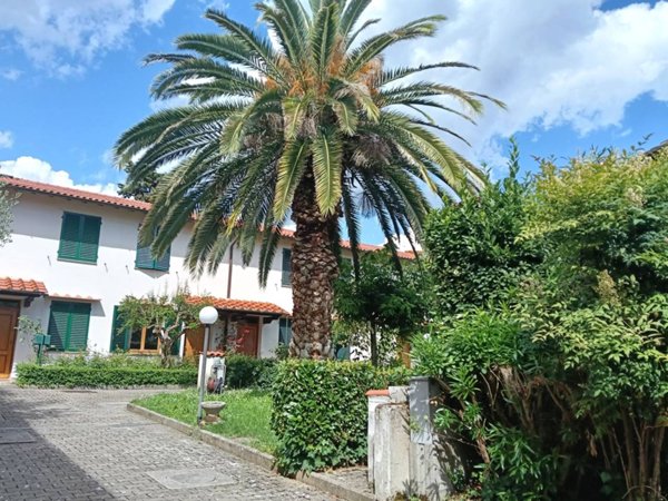 appartamento in vendita a Sesto Fiorentino in zona Zambra