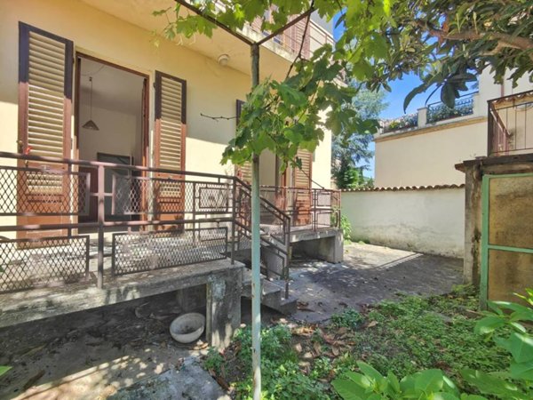 casa indipendente in vendita a Sesto Fiorentino