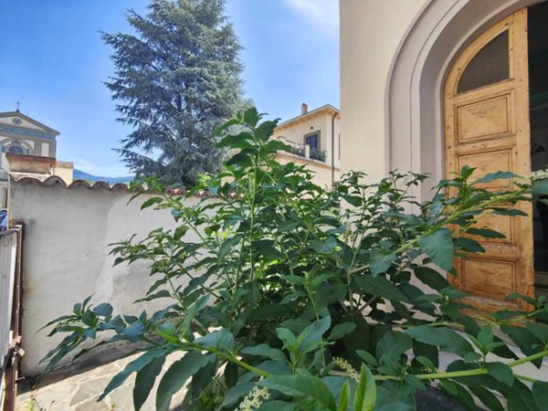 casa indipendente in vendita a Sesto Fiorentino