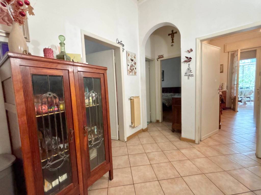 casa indipendente in vendita a Sesto Fiorentino in zona Zambra