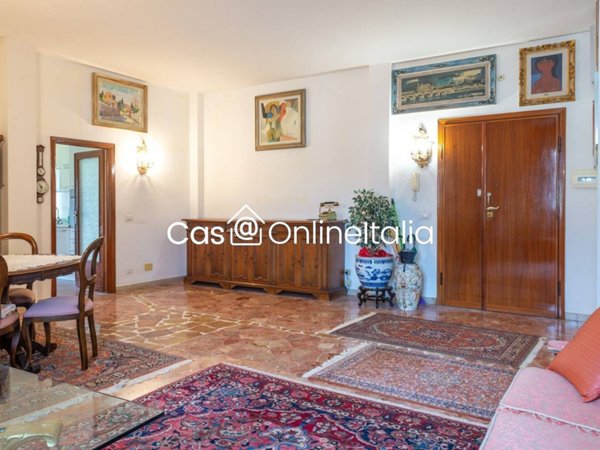 appartamento in vendita a Sesto Fiorentino in zona Colonnata