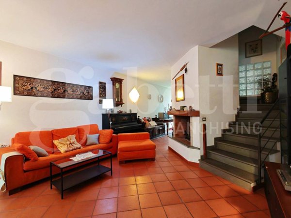 casa indipendente in vendita a Sesto Fiorentino in zona Padule
