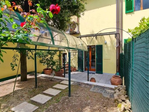 appartamento in vendita a Sesto Fiorentino in zona Colonnata