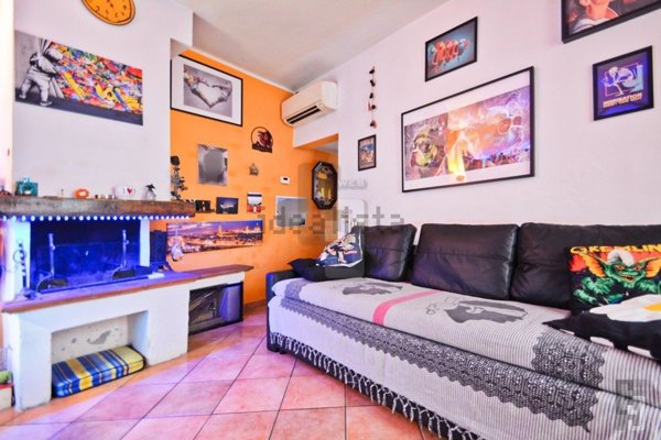 casa indipendente in vendita a Sesto Fiorentino in zona Zambra