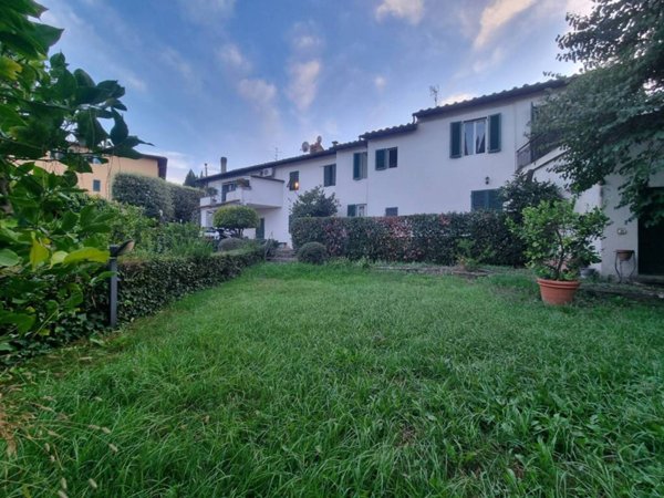 casa indipendente in vendita a Signa