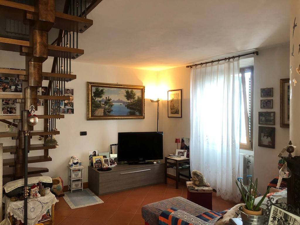casa indipendente in vendita a Signa