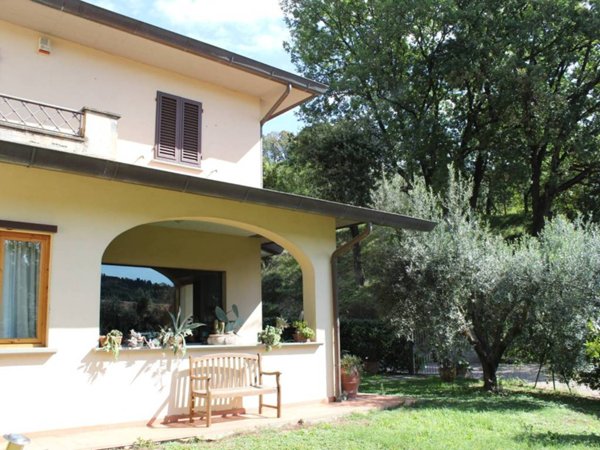 casa indipendente in vendita a Signa