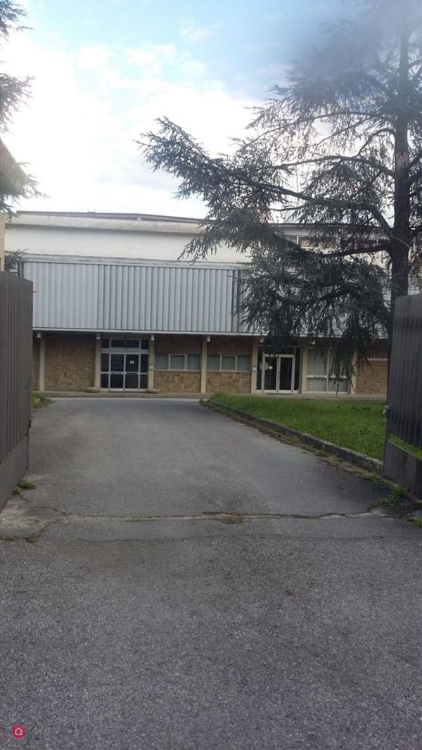 capannone in vendita a Signa