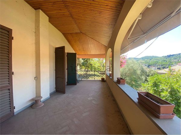 casa indipendente in vendita a Signa