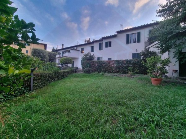 casa indipendente in vendita a Signa