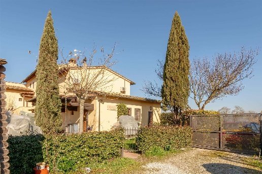 casa indipendente in vendita a Signa