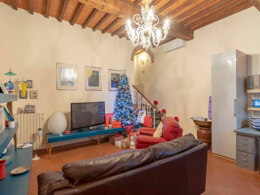 appartamento in vendita a Signa in zona San Mauro a Signa