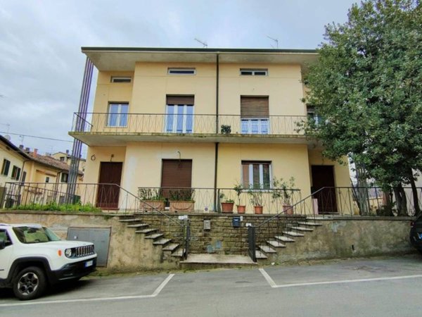 casa indipendente in vendita a Signa