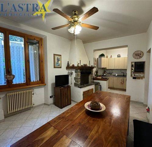 casa indipendente in vendita a Signa