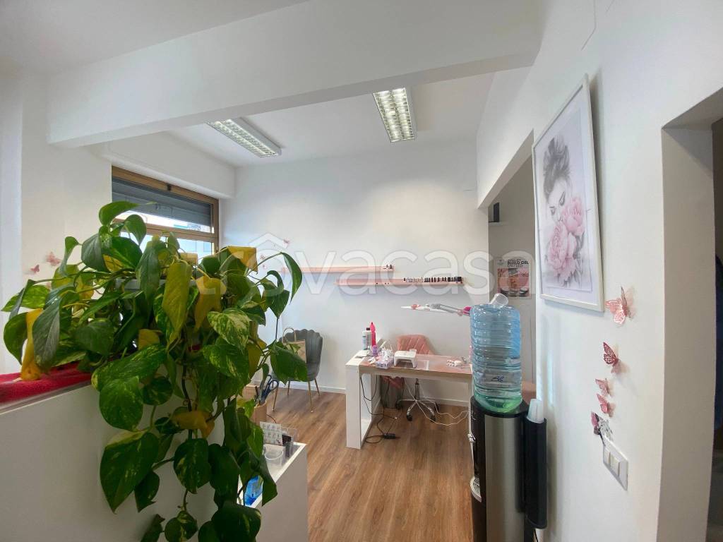 negozio in vendita a Signa