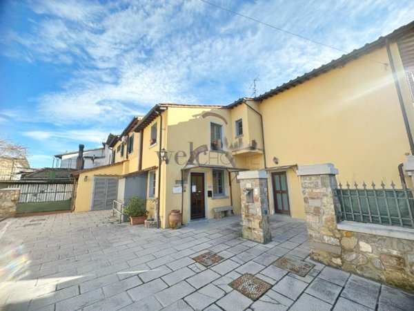 casa indipendente in vendita a Signa