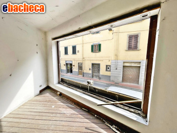 negozio in vendita a Signa