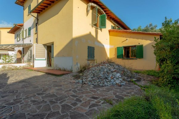 casa indipendente in vendita a Signa