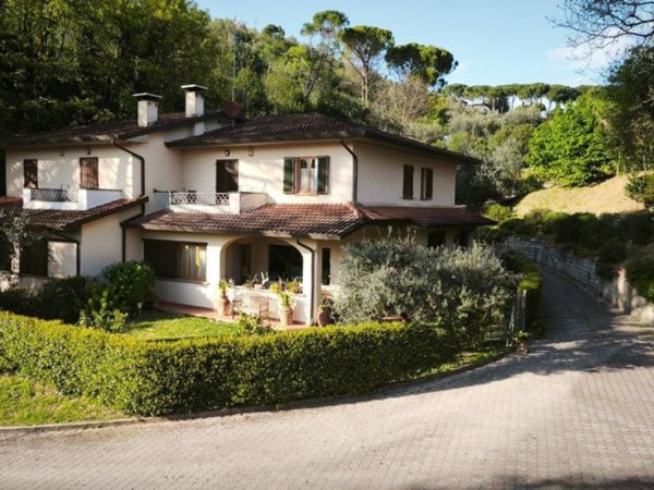 casa indipendente in vendita a Signa