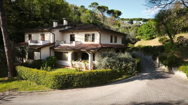 casa indipendente in vendita a Signa