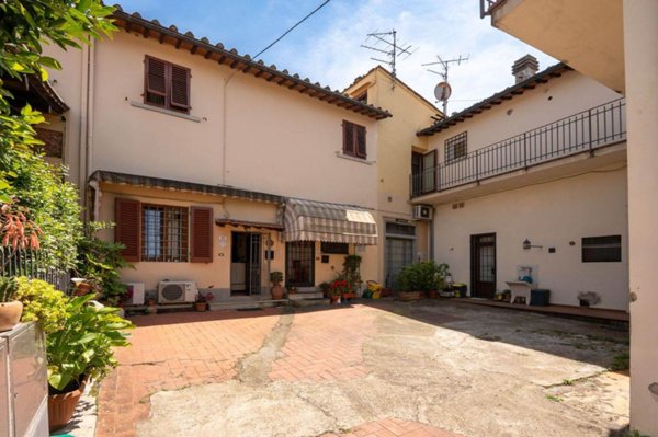 casa indipendente in vendita a Signa