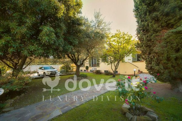 casa indipendente in vendita a Signa in zona Lecore