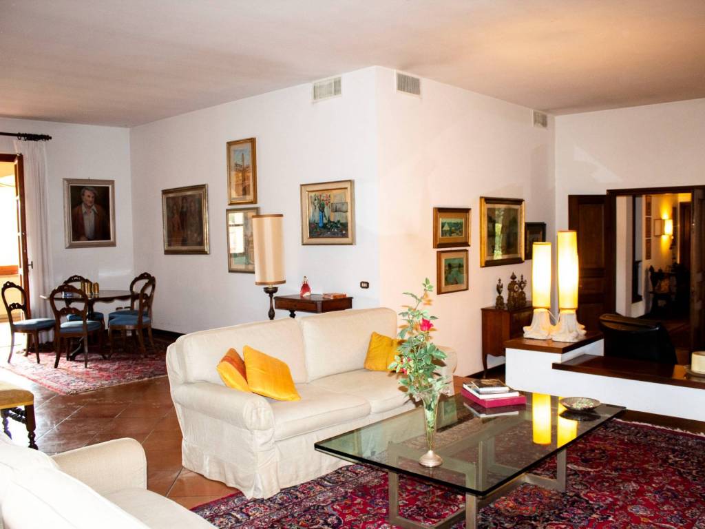casa indipendente in vendita a Signa