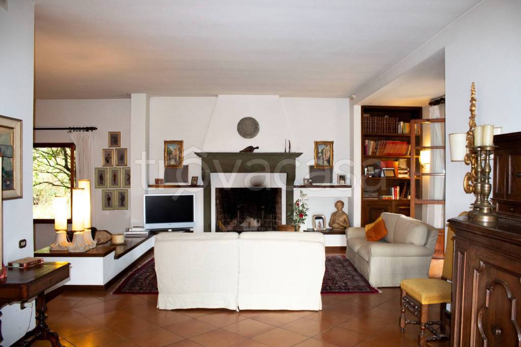 casa indipendente in vendita a Signa