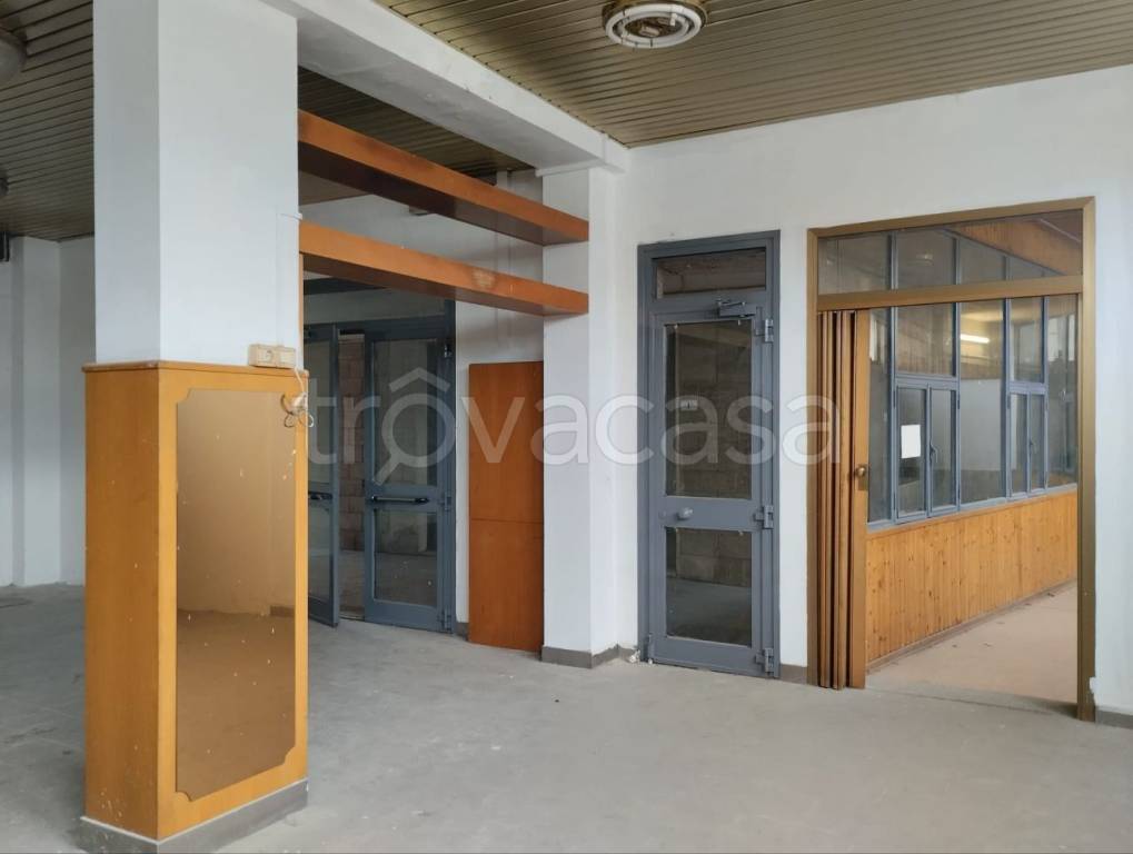 negozio in vendita a Signa