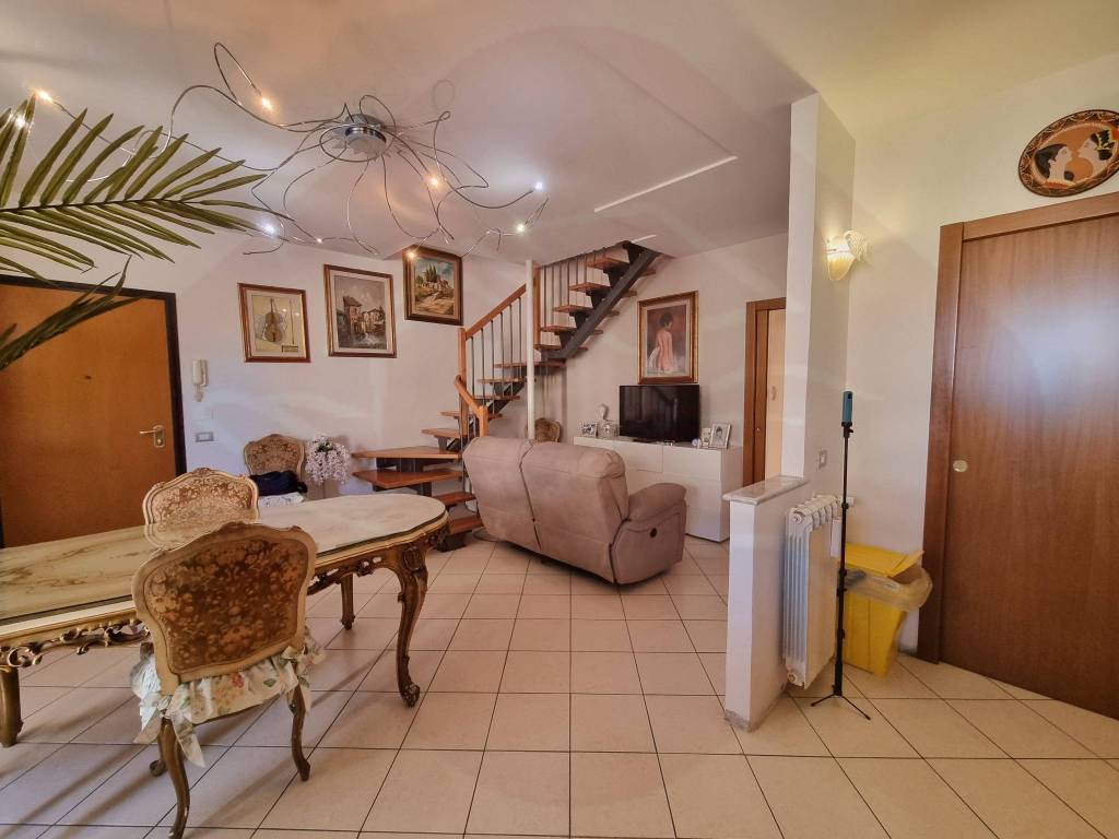 appartamento in vendita a Signa