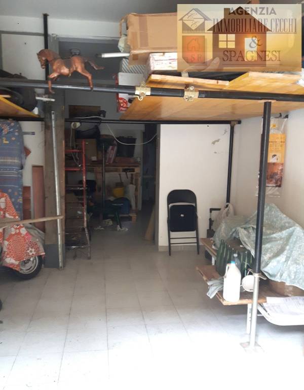 negozio in vendita a Signa