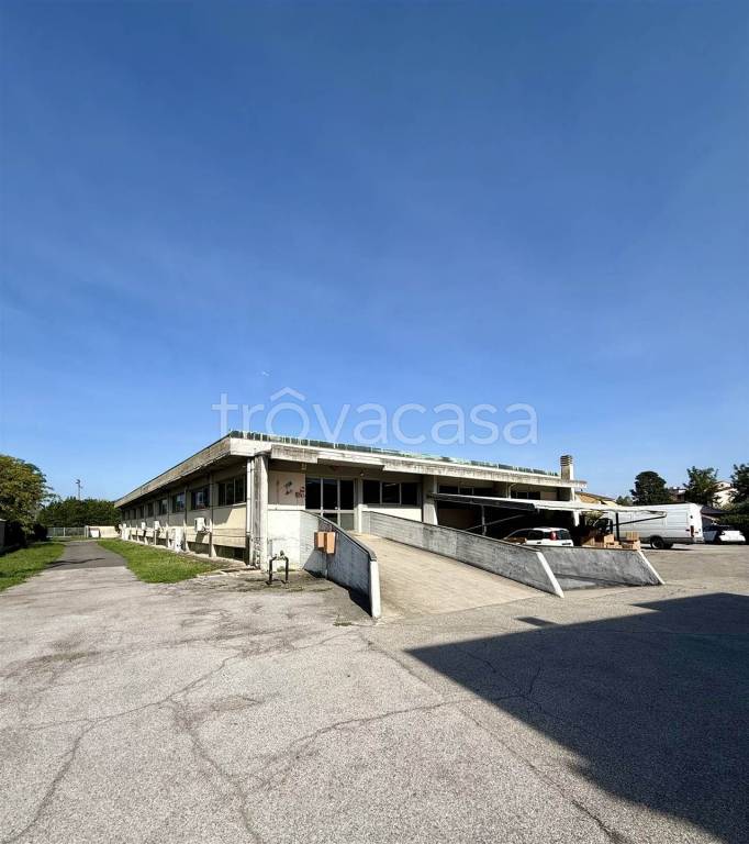 capannone in vendita a Signa