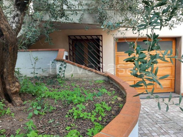 casa indipendente in vendita a Signa