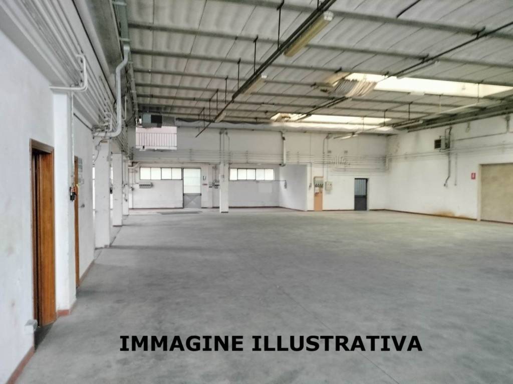 capannone in vendita a Signa