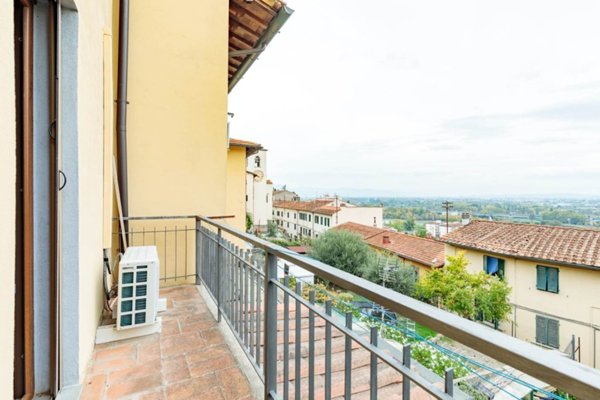 casa indipendente in vendita a Signa