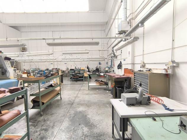 negozio in vendita a Signa