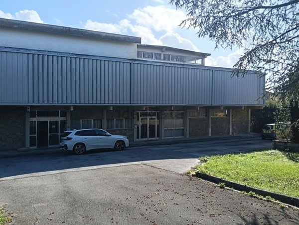 capannone in vendita a Signa