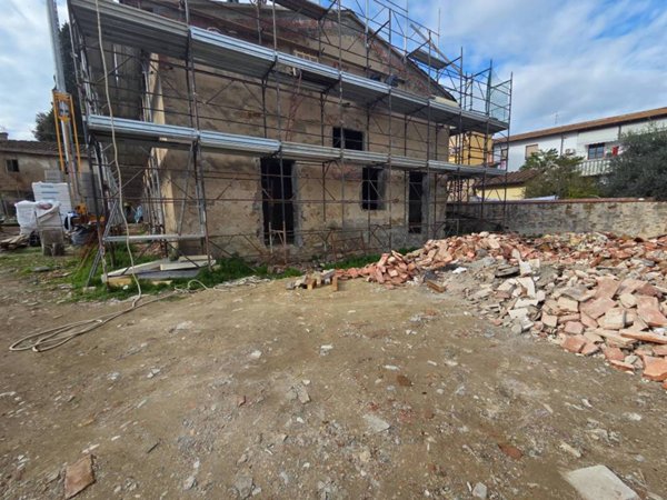 casa indipendente in vendita a Signa