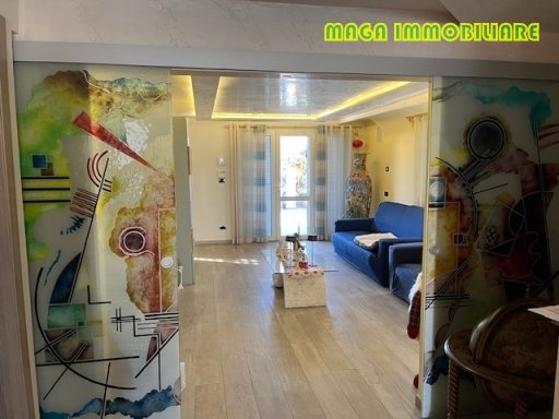 casa indipendente in vendita a Signa in zona San Mauro a Signa