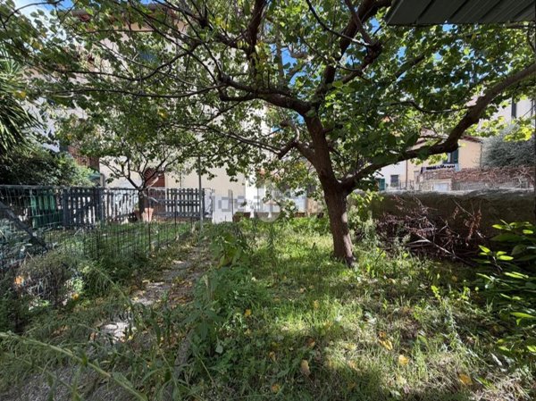 casa indipendente in vendita a Signa