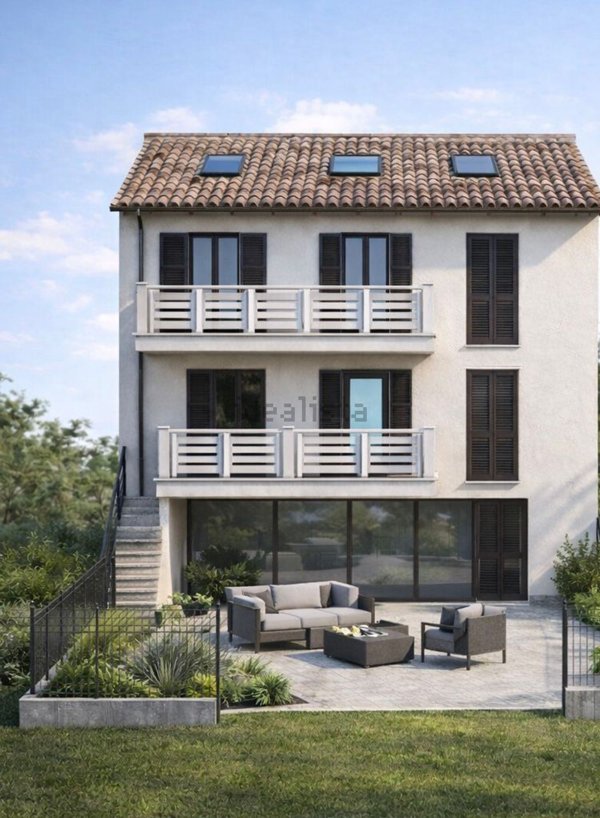 appartamento in vendita a Signa in zona San Mauro a Signa