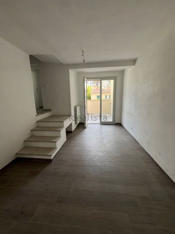 casa semindipendente in vendita a Signa