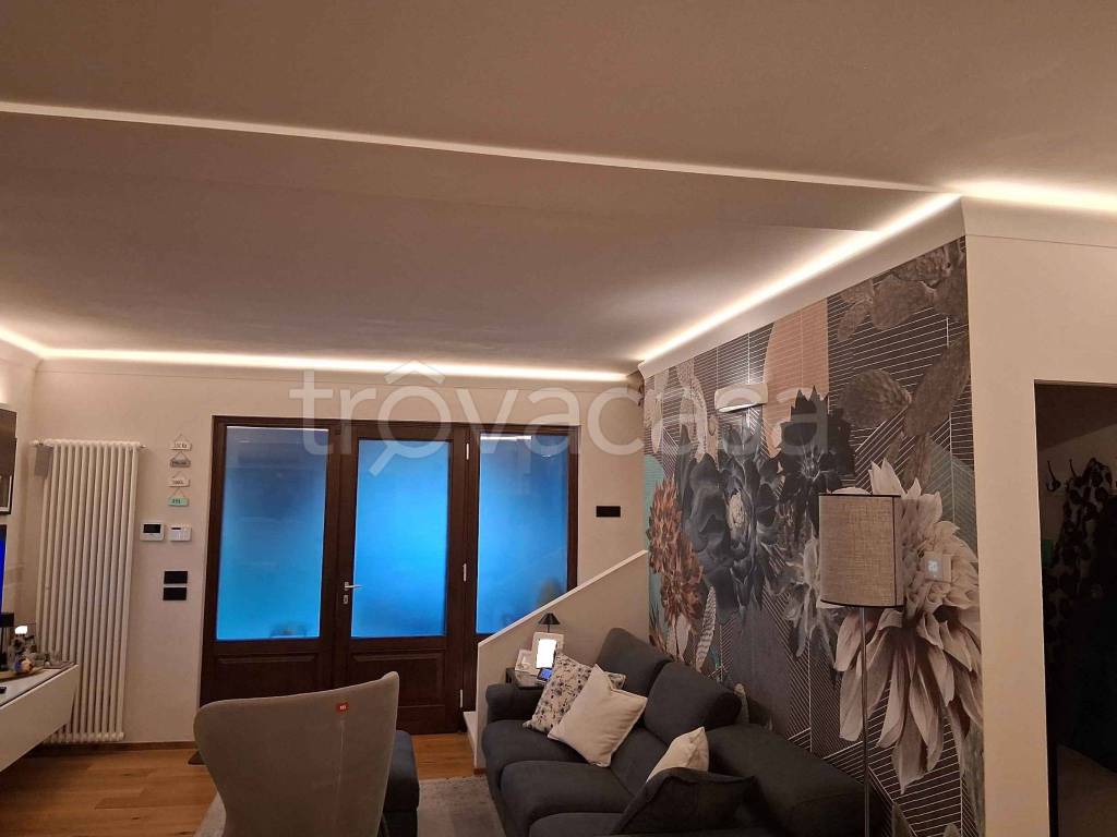 casa indipendente in vendita a Signa