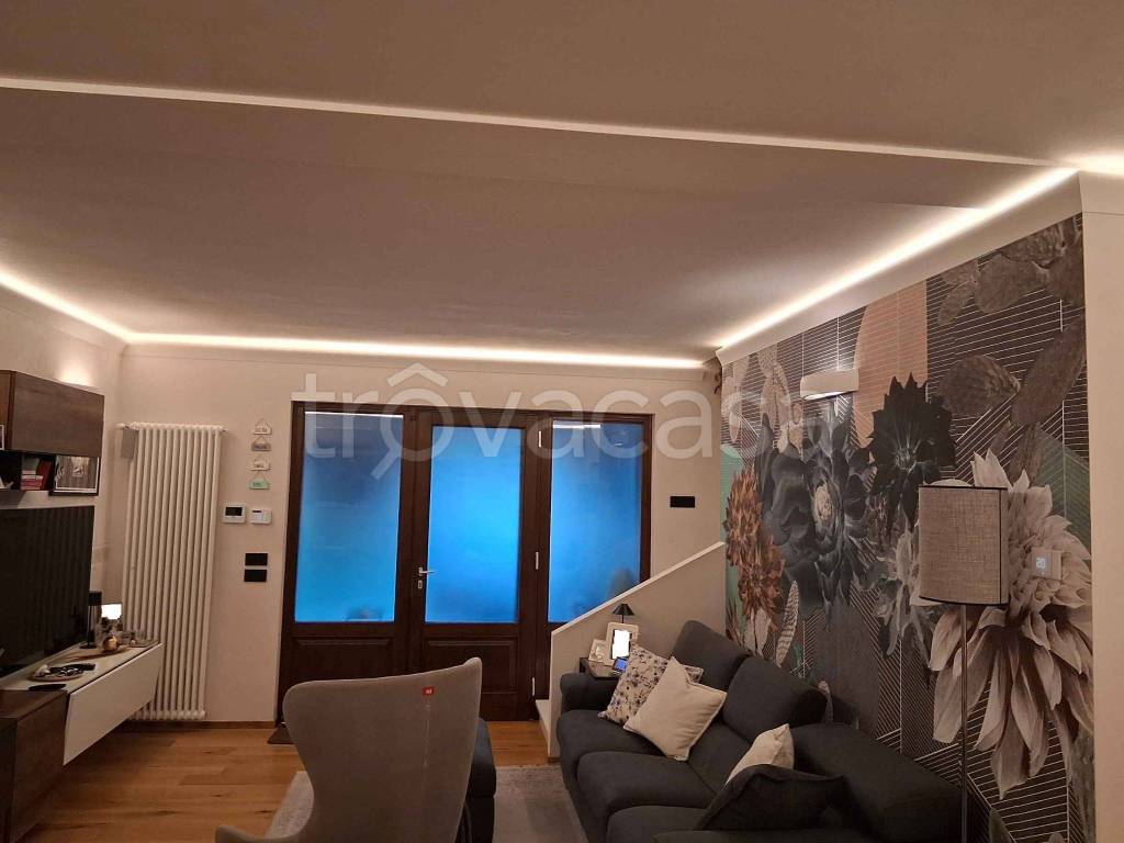 casa indipendente in vendita a Signa