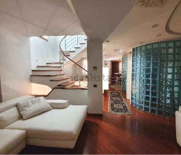 casa indipendente in vendita a Signa