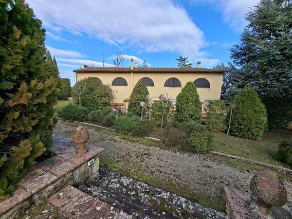 casa indipendente in vendita a Signa