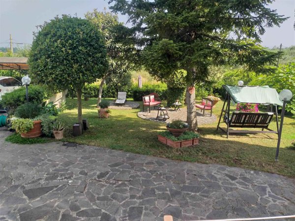 casa indipendente in vendita a Signa in zona Lecore