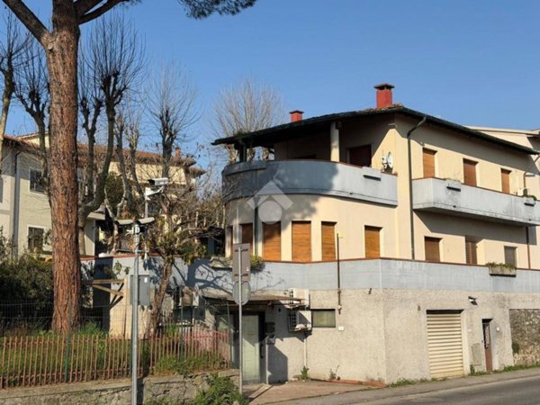 casa indipendente in vendita a Signa