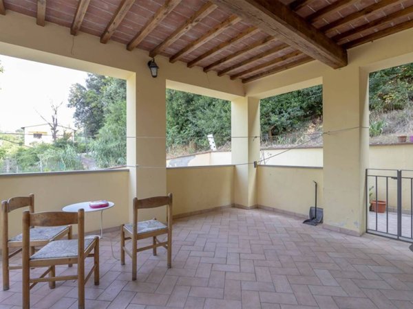 casa indipendente in vendita a Signa