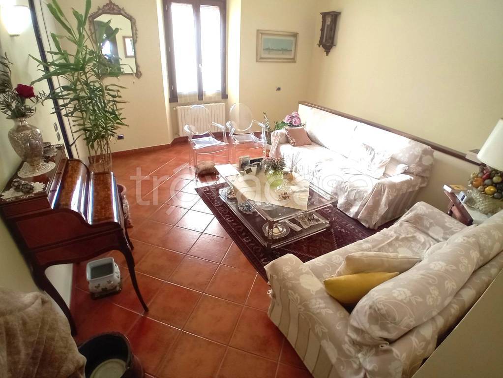 casa indipendente in vendita a Signa